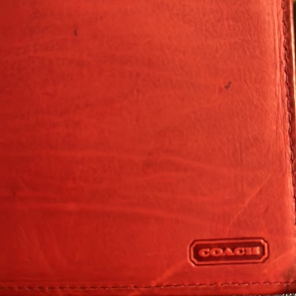 Coach Vintage Red Trifold Leather Wallet - Picture 8 of 15